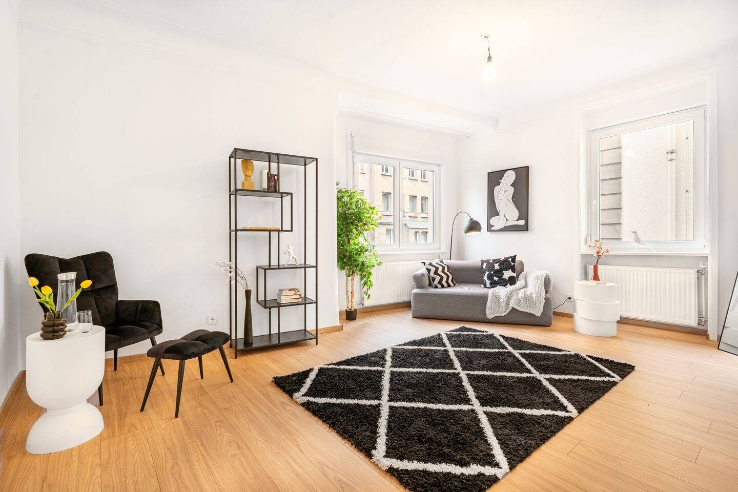ERSTBEZUG - Stilvolle Altbauwohnung mit zwei Balkonen in gefragter Lage von Stuttgart-West – Stuttgart – Vorschaubild 4
