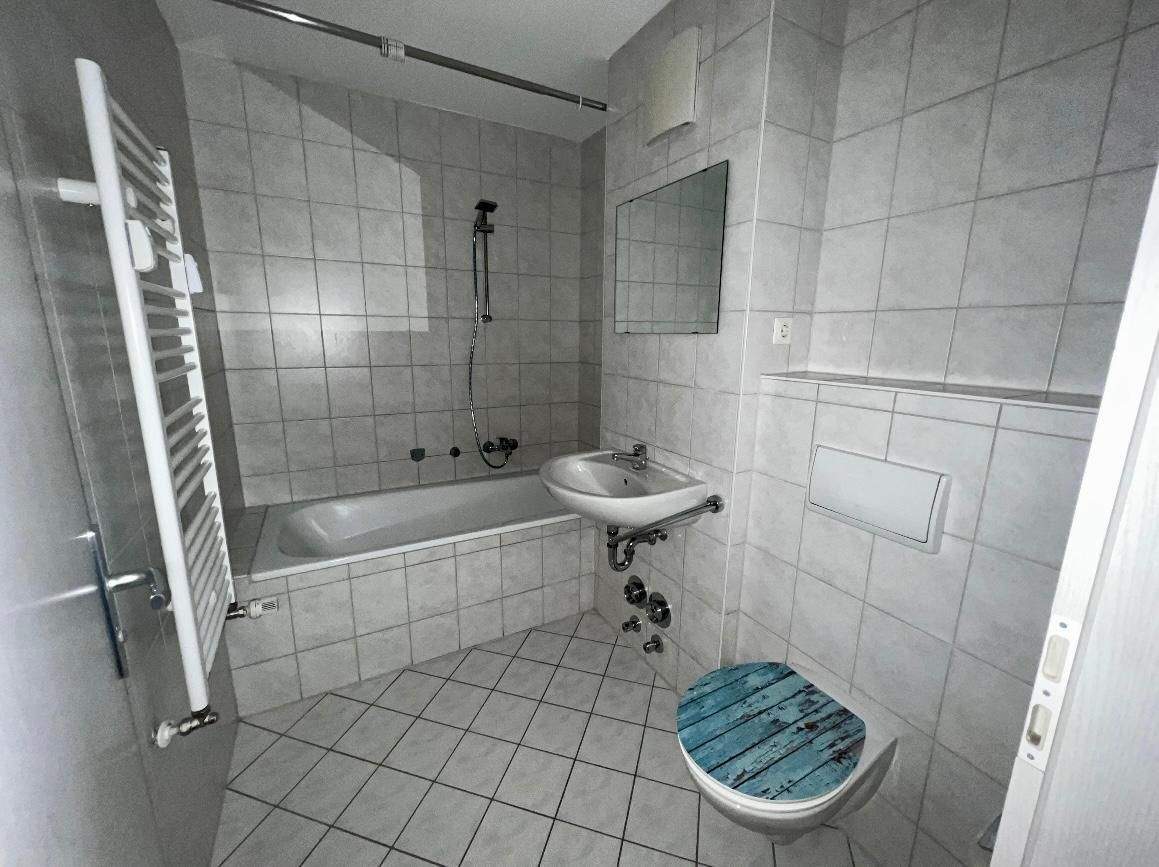 *** Hübsche Dachgeschosswohnung im Schlossviertel von Chemnitz zu vermieten *** – Chemnitz – Vorschaubild 3