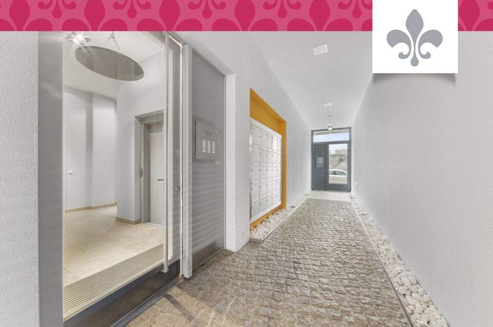 MODERN CHIC IN BERLIN- MITTE: GROSSZÜGIGES 2-ZIMMER-APARTMENT MIT ZWEI BALKONEN – Berlin – Bild 1 von 9