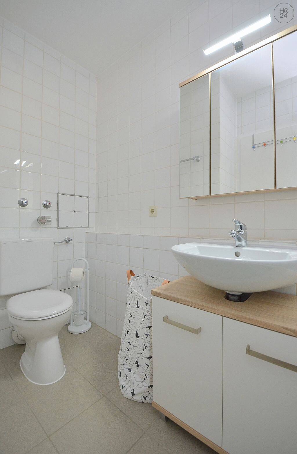 Schön möblierte Wohnung mit Balkon und Internet in Stuttgart Botnang – Stuttgart – Vorschaubild 4