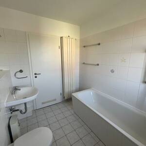 Ruhige 2-Zimmer-Wohnung im 4. Stock mit Balkon und Stellplatz in Dresden - Klingestraße – 1159 Dresden – Vorschaubild 8