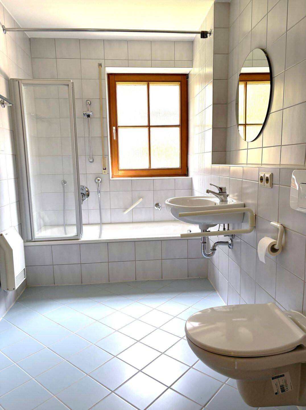 Sehr schöne 3 Zimmerwohnung mit Terrasse und Gartenanteil – Pfullingen – Vorschaubild 9