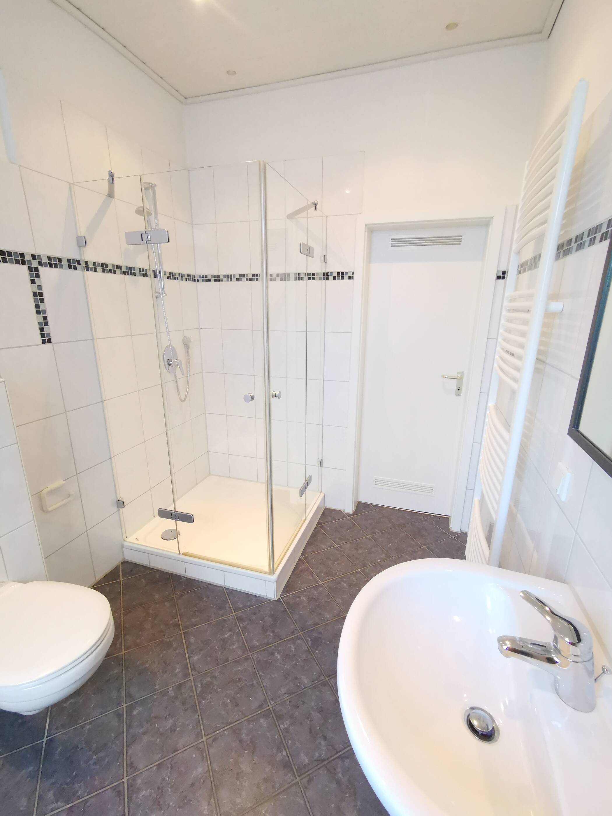 Komplett wärmegedämmtes Haus! – Bremerhaven – Vorschaubild 7