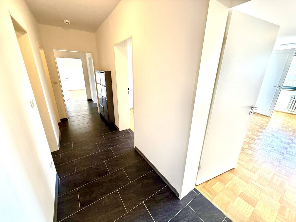 Wohnen am Stadtpark! Ihre 3,5 Zimmer Wohnung mit Aufzug im Westen!