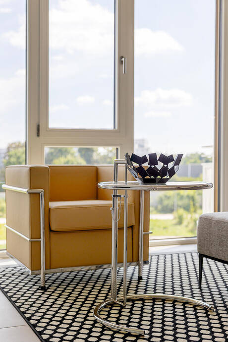 Möbliert: 3-Zimmer-Wohnung mit hochwertiger Einrichtung – München – Vorschaubild 2