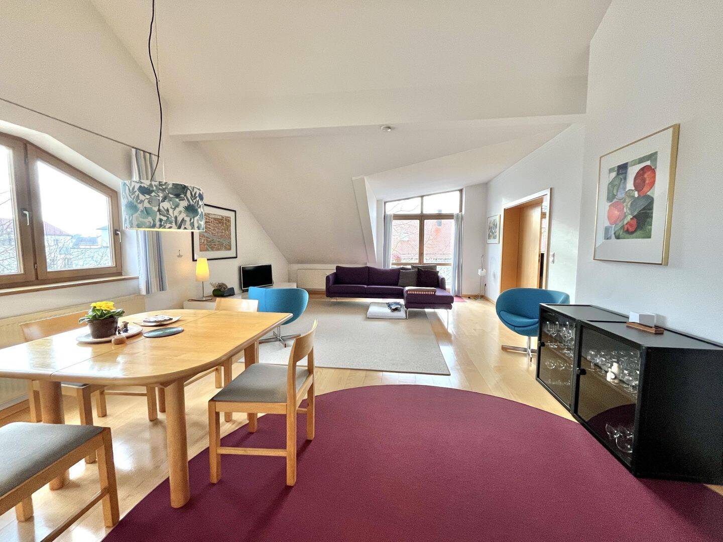 Wohnen mit Charme - Lichtdurchflutete und großzügige DG-Wohnung im Antonviertel – Ingolstadt – Vorschaubild 2
