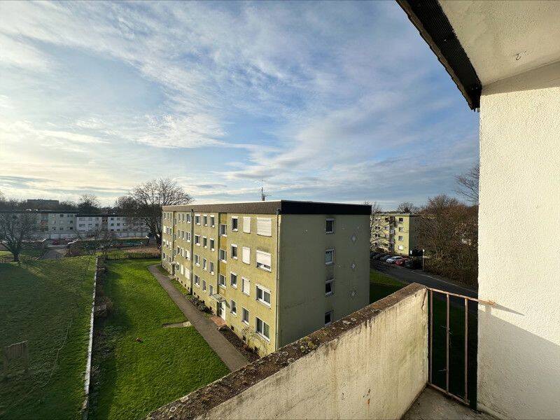 Geräumige 3-Zimmer-Wohnung mit Balkon in LEV. Steinbüchel! – Leverkusen – Vorschaubild 2