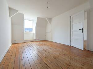 3-Zimmer-Dachgeschosswohnung im repräsentativen Jugendstilgebäude! – 22299 Hamburg – Vorschaubild 6