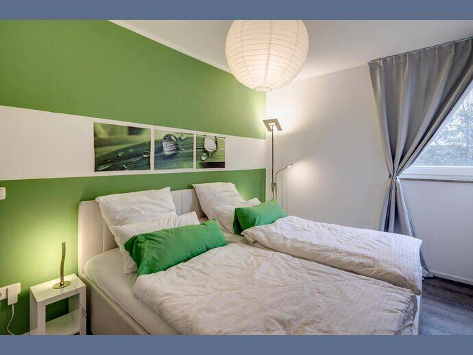 Möbliert: 3-Zimmer Wohnung in sehr guter Wohnlage Schwabing – München – Vorschaubild 3