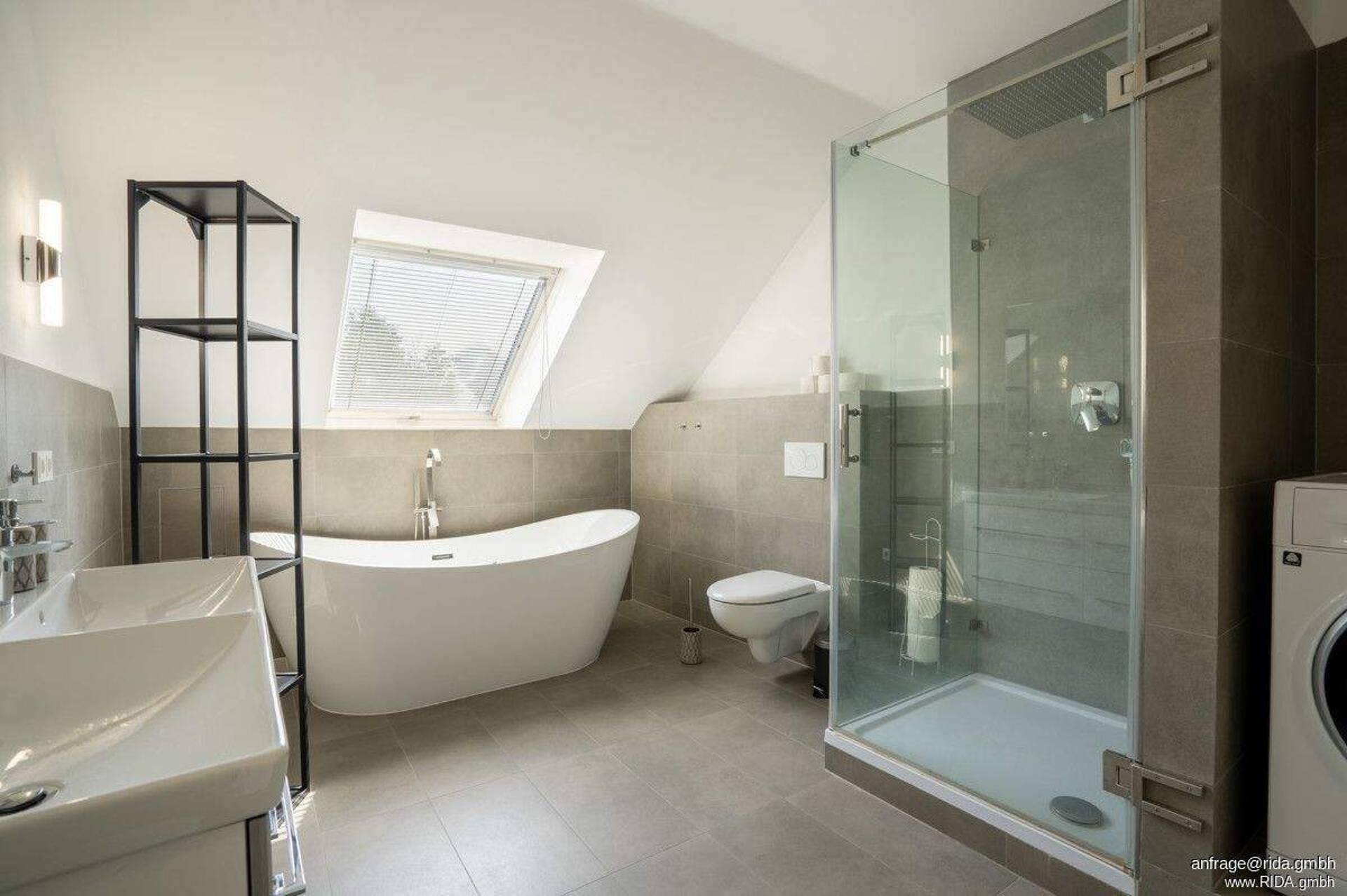 Terrassenwohnung in 50999 Köln mit 136 m² kaufen
