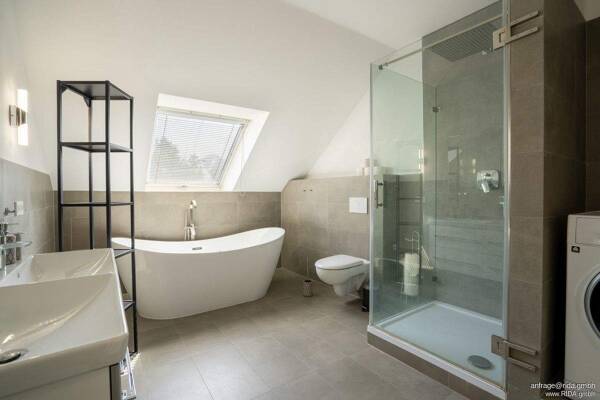 Terrassenwohnung in 50999 Köln mit 136 m² kaufen