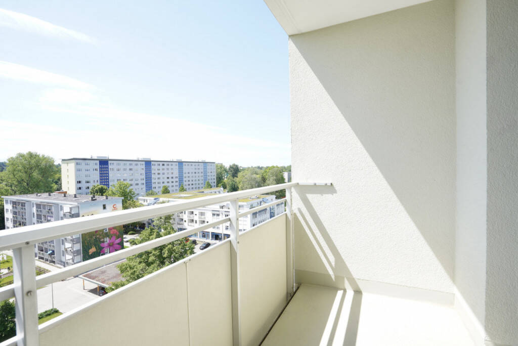 Balkon / Dusche / Ebenerdiger Aufzug