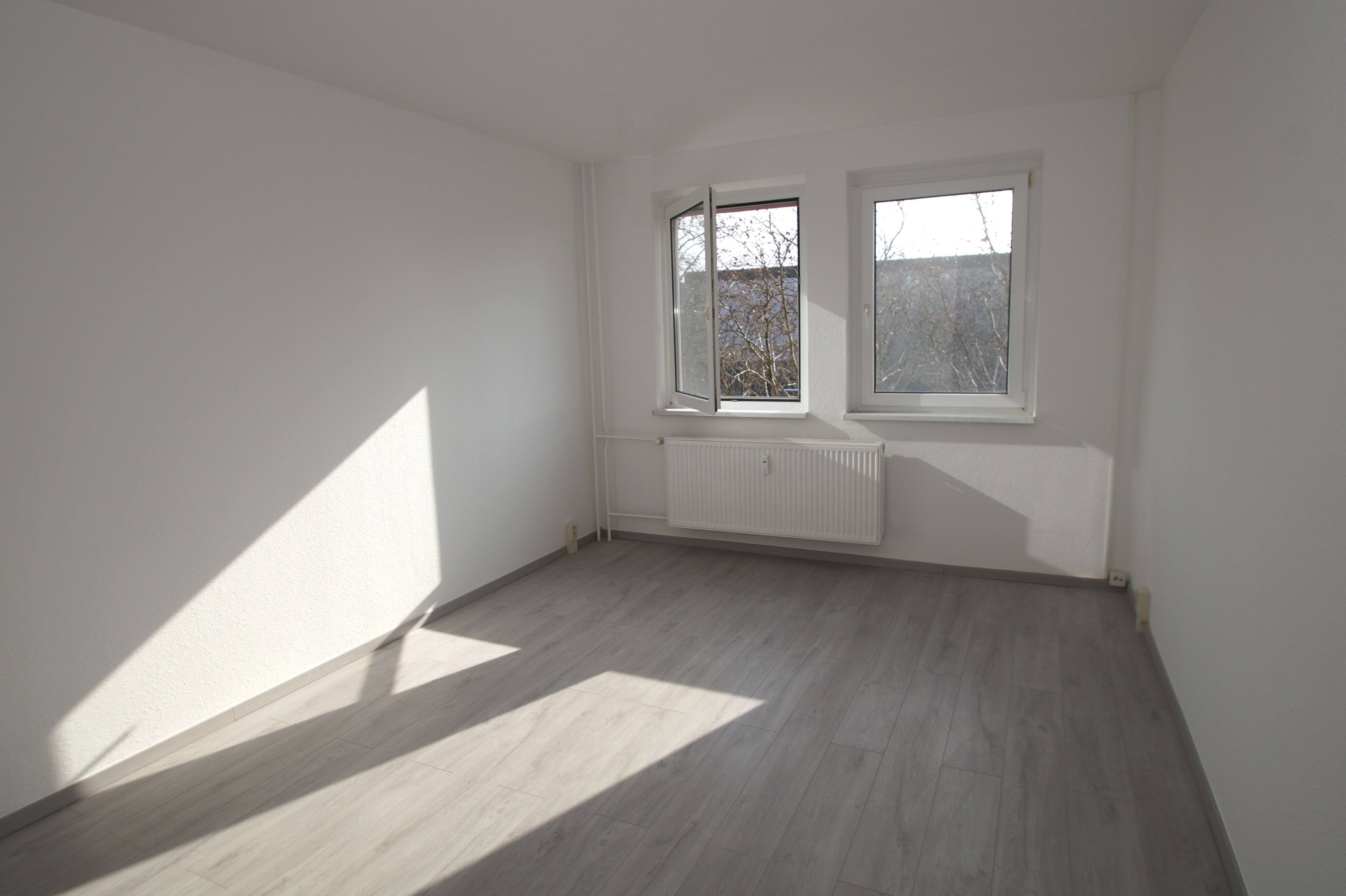 3-Zimmer-Wohnung mit Badewanne - Wohnberechtigungsschein erforderlich – Magdeburg – Vorschaubild 2