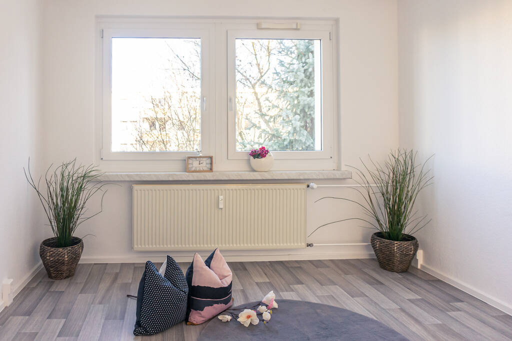 4-Raum-Familienwohnung mit Balkon – Chemnitz – Vorschaubild 2