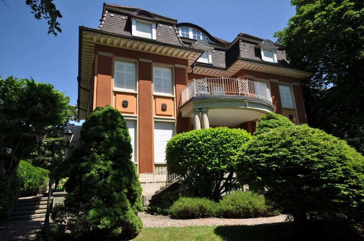 Attraktive Bel Étage in herrschaftlicher Jugendstil-Villa in bevorzugter Wohnlage von Konstanz Musi
