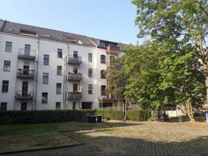 schöne Wohnung am Rande der Innenstadt: 3-Zimmer Wohnung im 1. OG, mit Stellplatz – 9113 Chemnitz – Vorschaubild 2