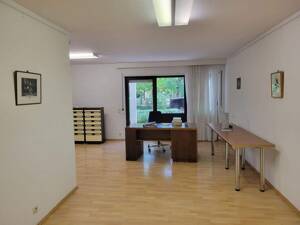 Familienfreundliche 4-Zimmer-Wohnung mit Terrasse in Ludwigshafen – 67059 Ludwigshafen am Rhein – Vorschaubild 6