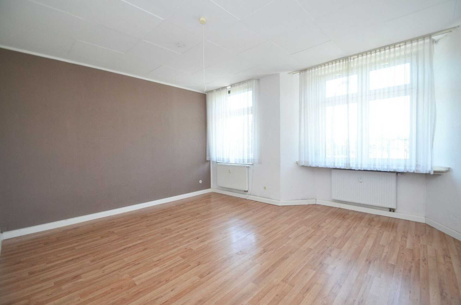 Mehrfamilienhaus in 50999 Köln mit 213 m² kaufen
