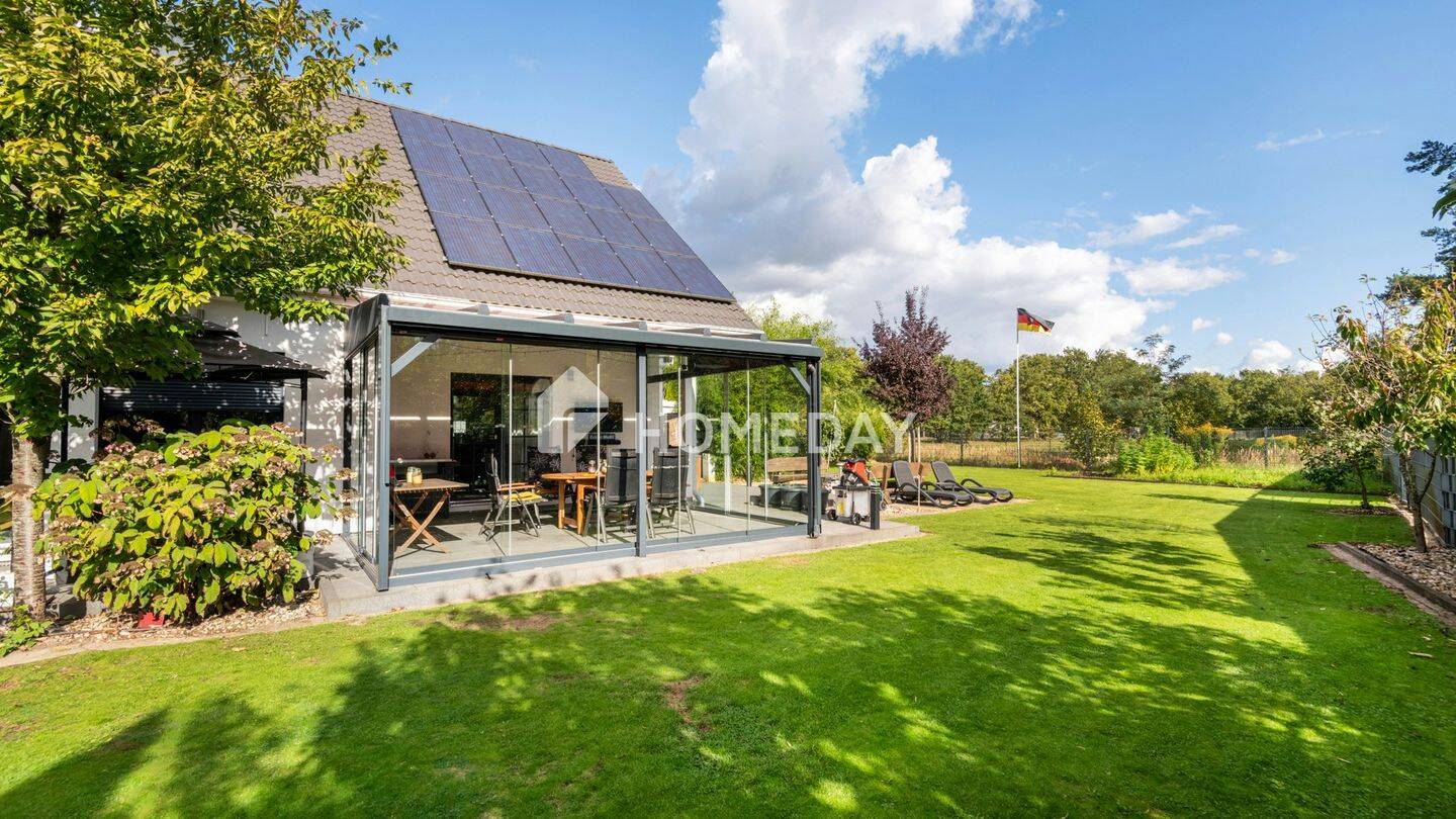 Hocheffizientes A+-Einfamilienhaus mit PV-Anlage, großem Speicher & Wallbox - Premium Standard – Berlin – Vorschaubild 3