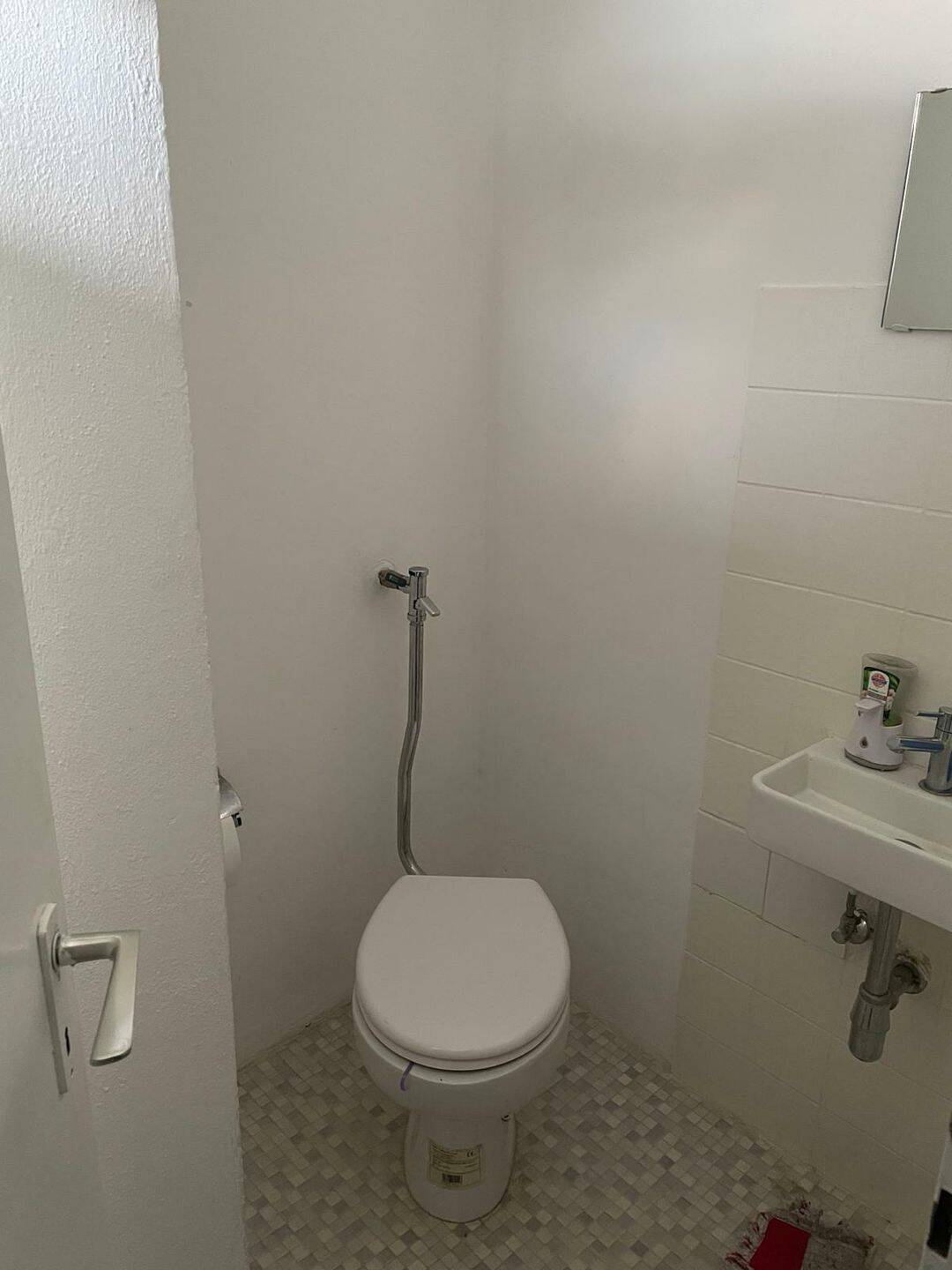 Bezugsfreie und gut geschnittene 2-Zimmer-Wohnung mit zwei großzügigen Südbalkonen – Erlangen – Vorschaubild 5