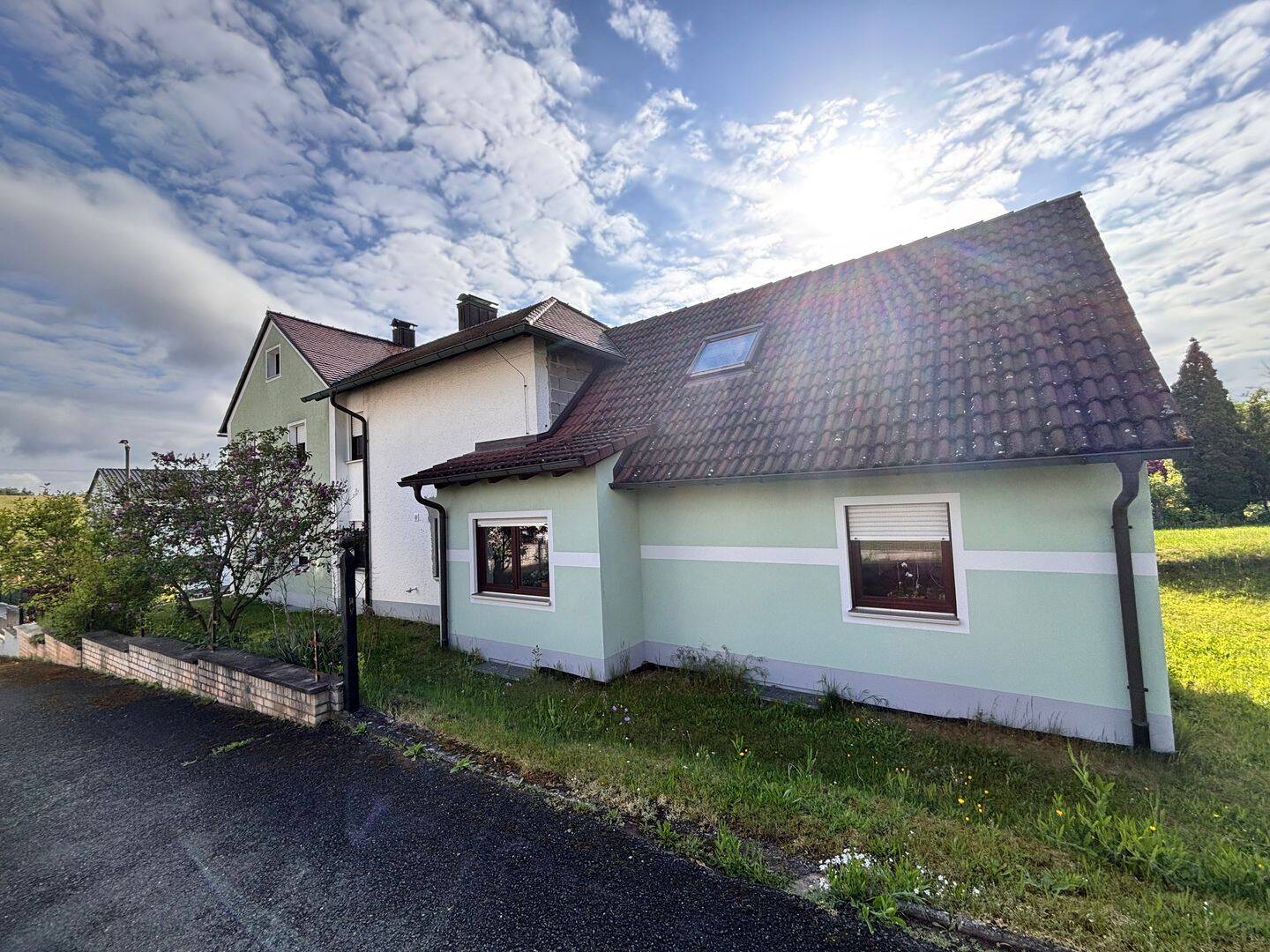 Großzügiges 2 bis 3- Familienhaus in Nürnberg- Brunn auf ca. 1.024 m² Grundstück – Nürnberg – Vorschaubild 2