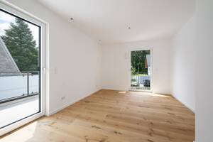 Exklusive 3-Zimmer-Südwest-Wohnung mit drei Balkonen und großzügigem Wohnbereich – 81739 München – Vorschaubild 4