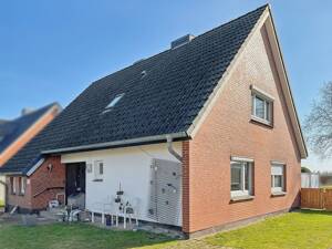 Zwei Einfamilienhäuser - ein Grundstück: Für Eigennutzung oder als Kapitalanlage in Lübeck – 23560 Lübeck – Vorschaubild 2