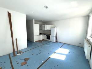 Leerstehende Erdgeschosswohnung mit Terrasse und Entwicklungspotenzial – 6126 Halle (Saale) – Vorschaubild 4