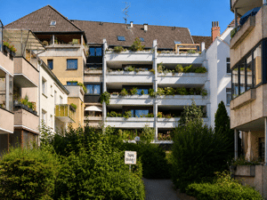 Gut geschnittene, helle 3-Zimmer-Wohnung mit sonniger Innenhofloggia, Balkon und TG-Stellplatz in der List – 30161 Hannover – Vorschaubild 7