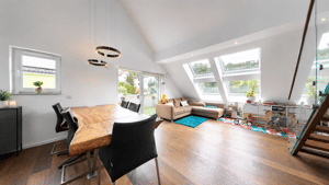 Maisonette-Wohnung Zuffenhausen: 4,5 Zimmer mit Balkon und Blick ins Grüne
