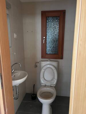 Großzügige 3,5-Raum Wohnung mit Einbauküche und Balkon in Duisburg-Dellviertel – 47051 Duisburg – Vorschaubild 8