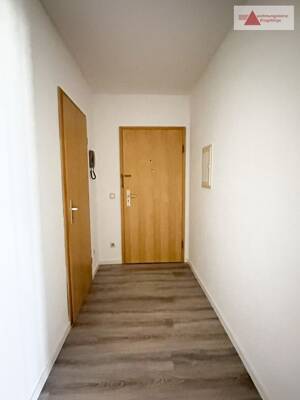 Charmante, frisch renovierte, 2-Zimmer-Wohnung mit Balkon in gepflegter Wohnanlage – 8066 Zwickau – Vorschaubild 9