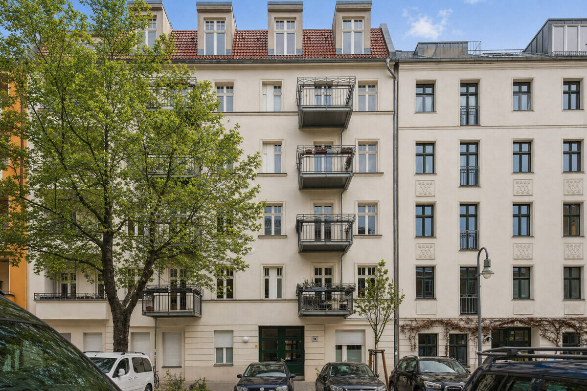Provisionsfrei - Charmante Altbauwohnung in gefragter Lage – Berlin – Bild 1 von 9