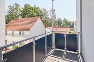 Charmante 3-Zimmer-Eigentumswohnung mit großem Sonnenbalkon in gepflegtem Altbau