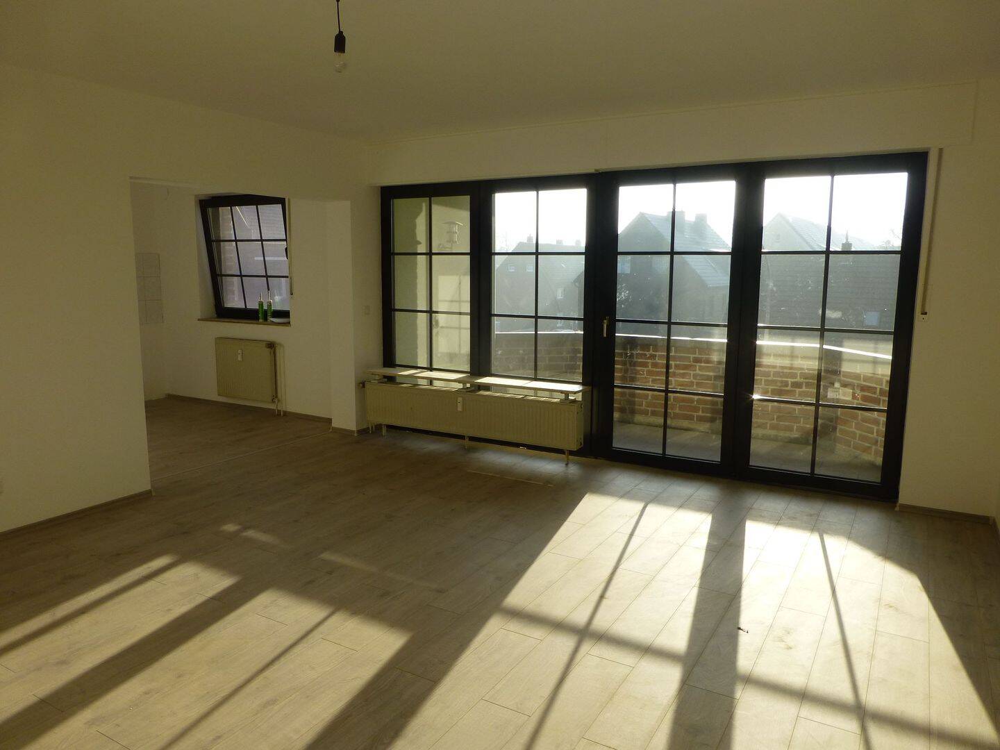 Helle, gemütliche 3,5 Zimmer Wohnung mit Balkon und Stellplatz in Buschhausen – Oberhausen – Vorschaubild 2
