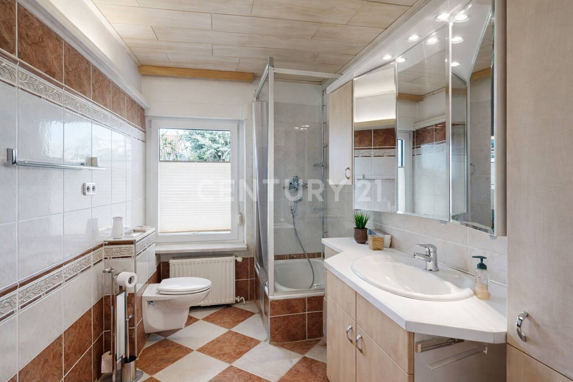 Haus in 39120 Magdeburg mit 199,63 m² kaufen