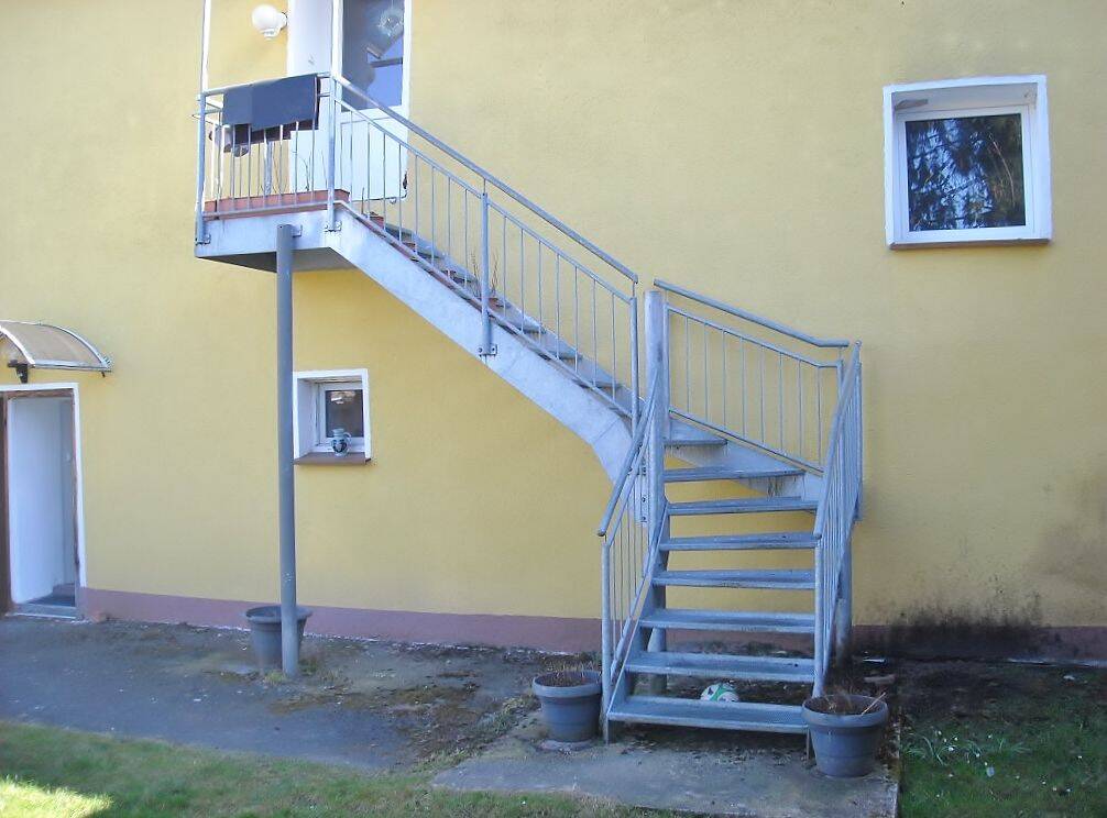 Großzügiges Zweifamilienhaus in Boffzen - Sehr gepflegt (saniert) mit Garagen & Garten - ruhige Wohnlage - pflegeleichtes Grundstück - – Boffzen – Vorschaubild 4
