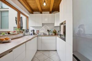 Vielseitig nutzbares Zweifamilienhaus mit Garten in gefragter Wohnlage – 70619 Stuttgart – Vorschaubild 4