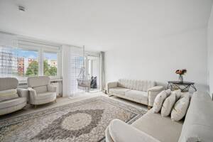 Wohnen zwischen Stadt und Natur: 2-Zimmer-Wohnung mit großem West-Balkon in Neuperlach – 81735 München – Vorschaubild 1