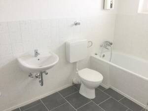 Sommeraktion: Mieten Sie noch für Juli 26 und sparen Sie 1 Grundmiete! Perfekte 2 Zimmer mit Balkon in super verkehrsarmer Wohnstraße – 46045 Oberhausen – Vorschaubild 5
