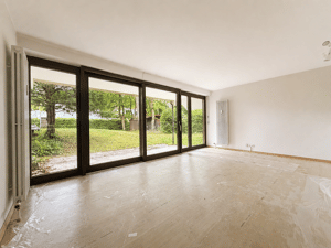 Ruhig gelegene Terrassenwohnung mit sonniger Westterrasse und großem Entwicklungspotenzial! – 81545 München – Vorschaubild 4