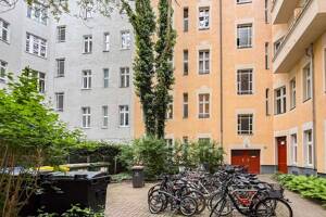 Altbau-Kapitalanlage in Berlin-Wilmersdorf mit 4% Rendite +