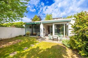 Idyllischer Wohntraum in Daglfing - fußläufig zur S-Bahn: Lichtdurchfluteter Bungalow mit wundervollem Garten, Lichthof & Hobbybereich im Untergeschos – 81929 München – Vorschaubild 3