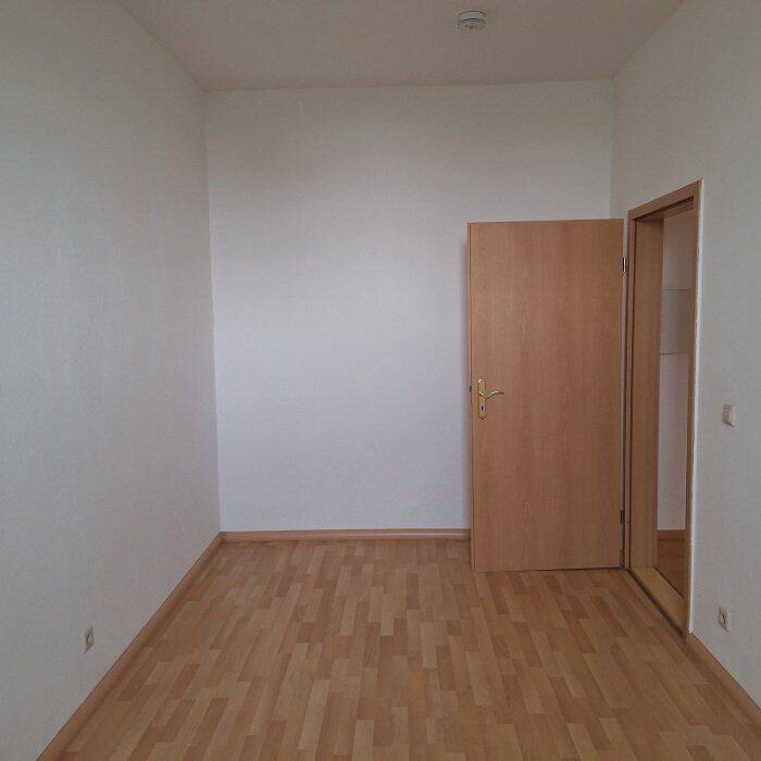 charmante 1,5 Raumwohnung mit Einbauküche – Chemnitz – Vorschaubild 8