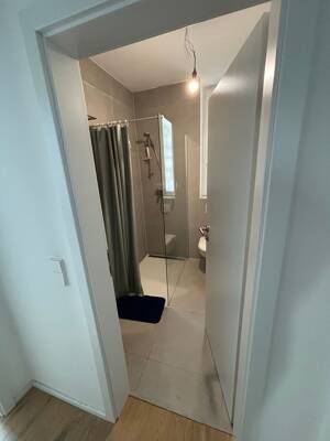 Modernes 16m^2 WG Zimmer in Mitte – 70184 Stuttgart – Vorschaubild 6