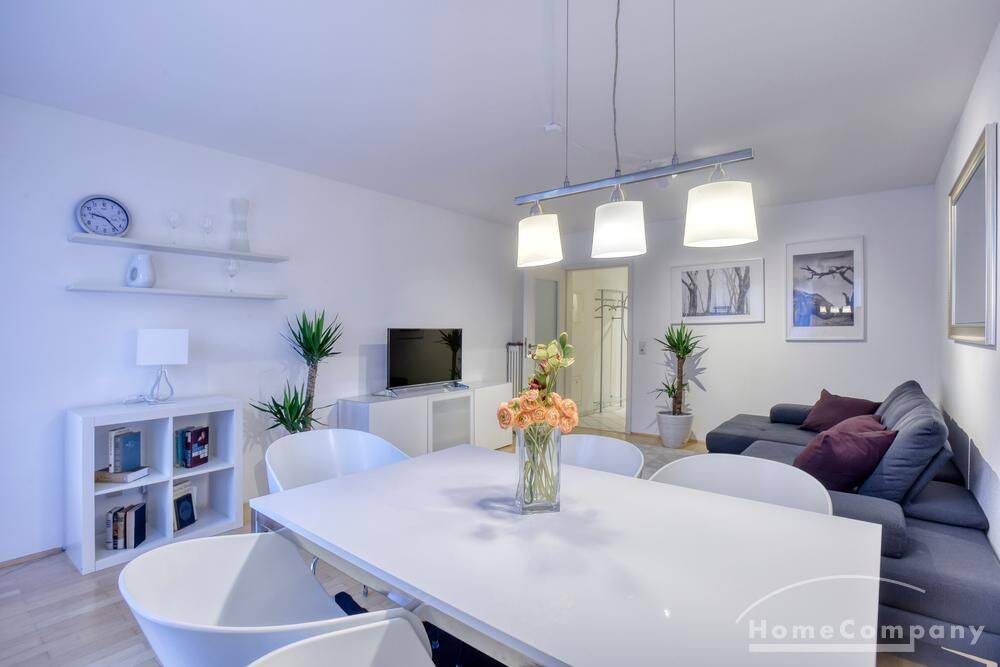 ***Schönes möbliertes 3-Zimmer-Stadthaus über 2 Ebenen mitten in München – München – Bild 1 von 9