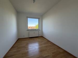 Licht, Lage, Balkon - charmante 3-Zimmer-Wohnung – 21365 Adendorf – Vorschaubild 9