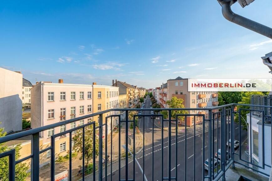 IMMOBERLIN.DE - Lichtdurchflutete Wohnung mit Südloggia & Pkw-Stellplatz in Köpenicker Spreenähe – Berlin – Vorschaubild 3