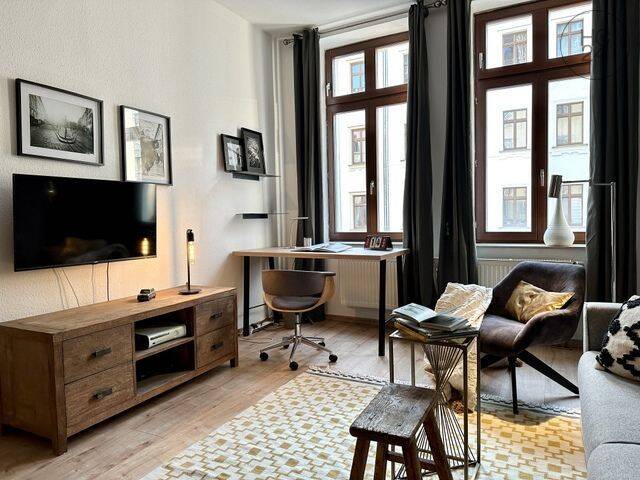 Exklusive möblierte Wohnung im beliebten Bachviertel von Leipzig (mit Balkon)
