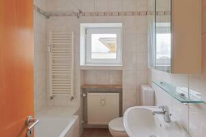 Tolle 3-Zimmer-Wohnung mit Balkon im alten Westviertel – 85049 Ingolstadt – Vorschaubild 6